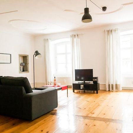 Ferienwohnung "Juwel Im Herderhaus" 미르스부르크 외부 사진